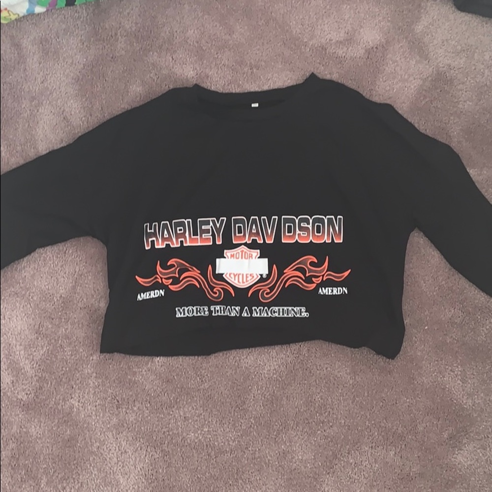 Black crop top